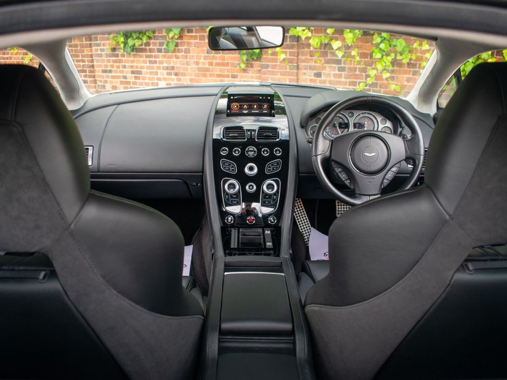 Used Aston Martin Vantage 2017 for sale - 77507895: Photo 35