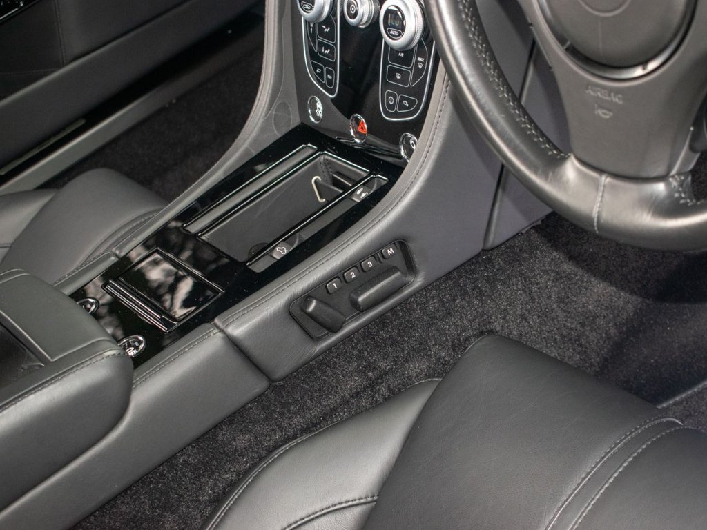 Used Aston Martin Vantage 2017 for sale - 77507895: Photo 41