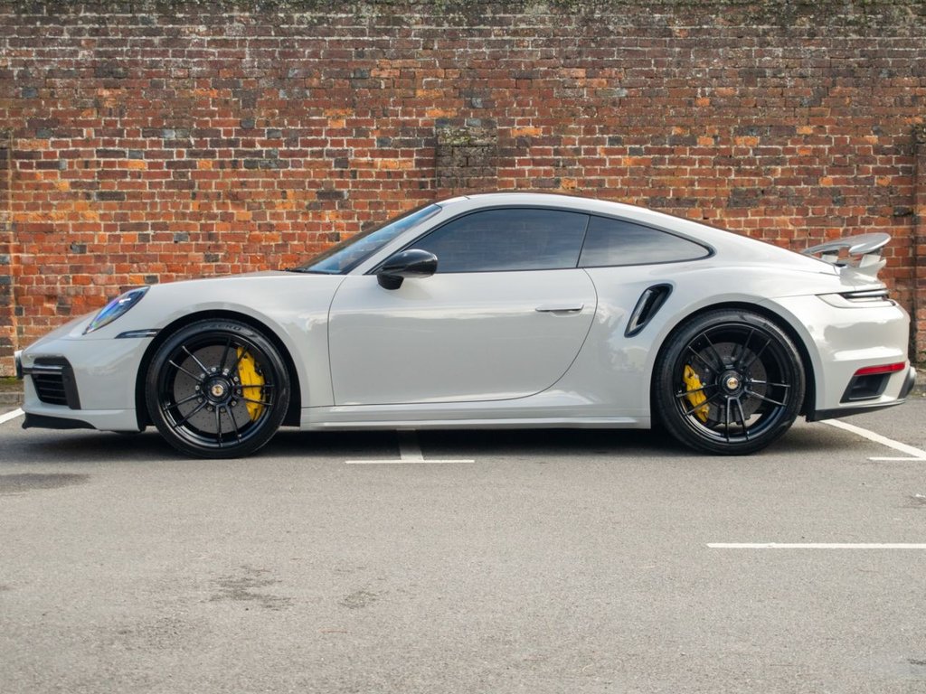 Used Porsche 911 2020 for sale - 76245448: Photo 2