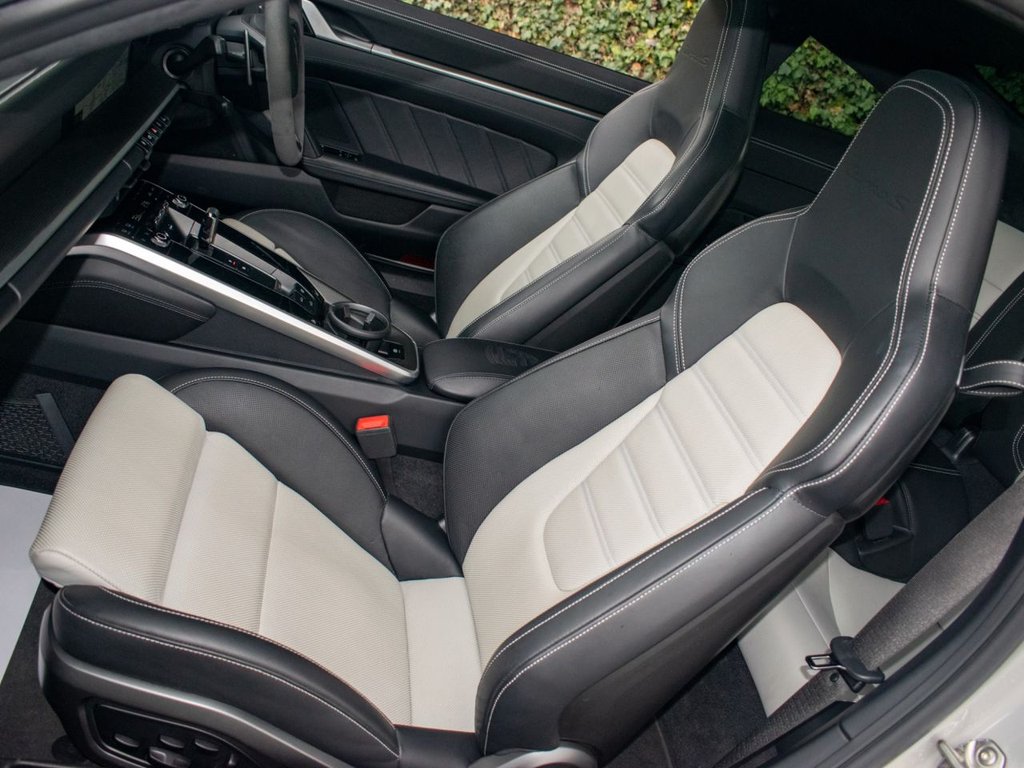 Used Porsche 911 2020 for sale - 76245448: Photo 28