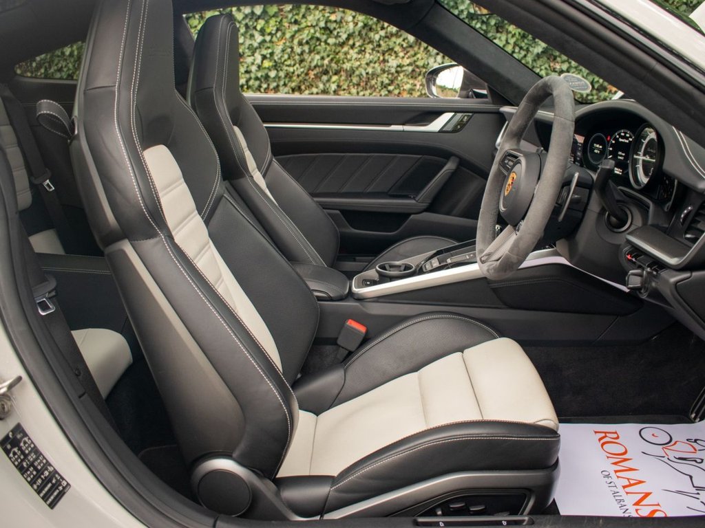 Used Porsche 911 2020 for sale - 76245448: Photo 5