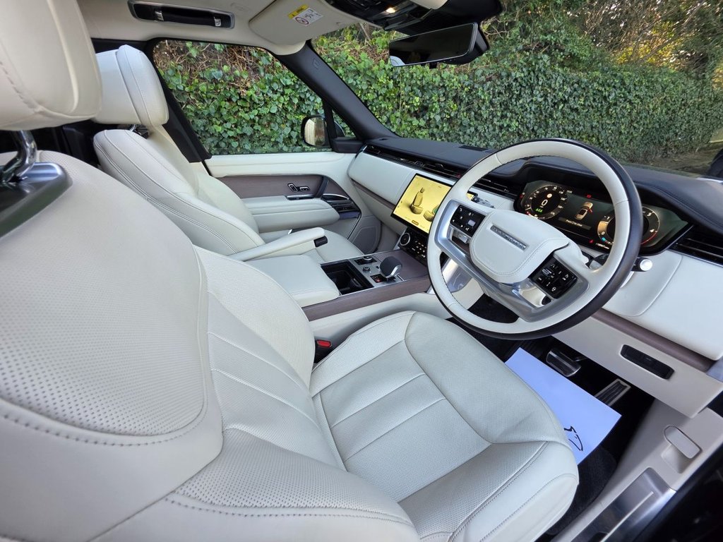 Used Land Rover Range Rover 2023 for sale - 77680869: Photo 11