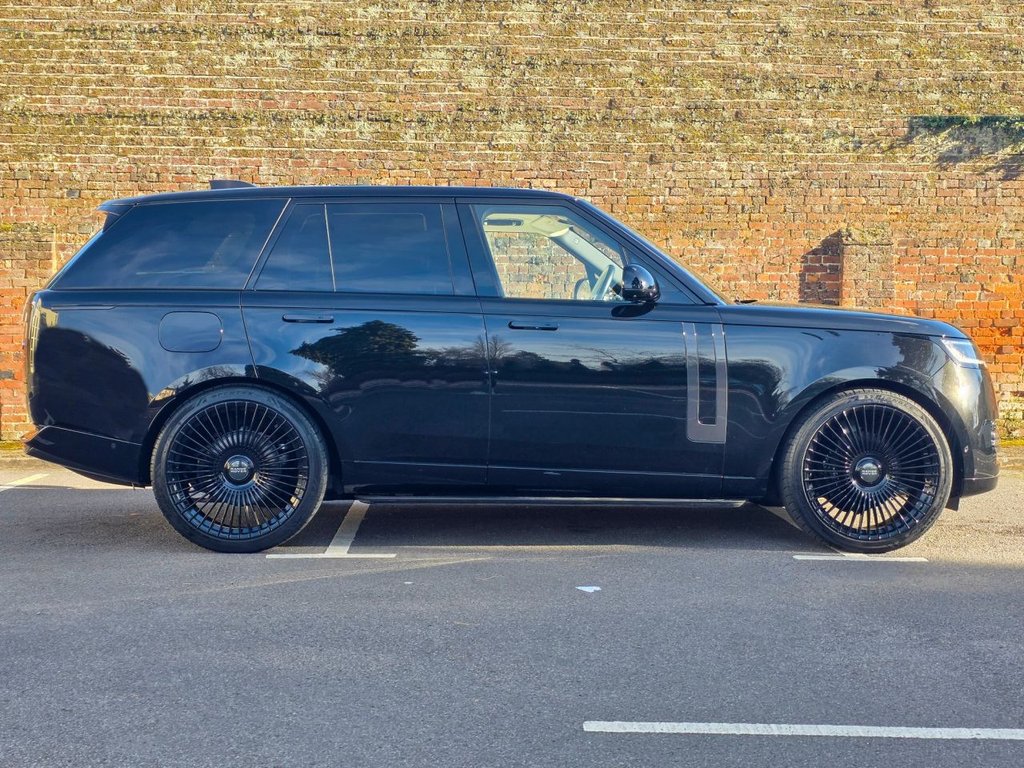 Used Land Rover Range Rover 2023 for sale - 77680869: Photo 9