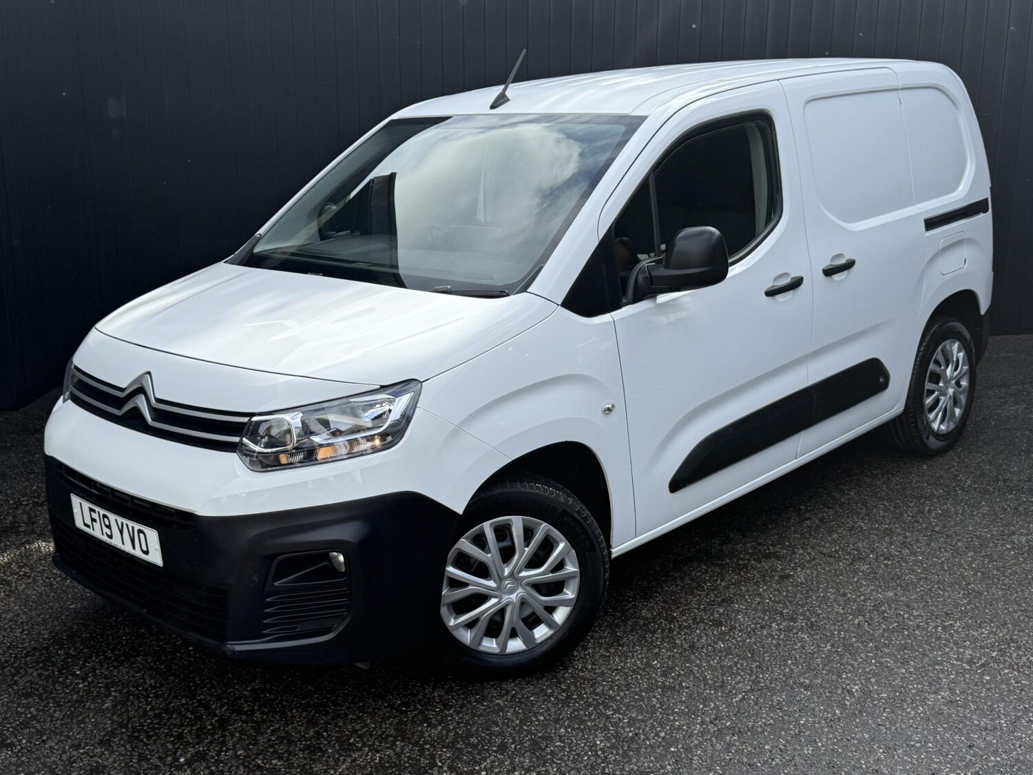 Vehicle 21