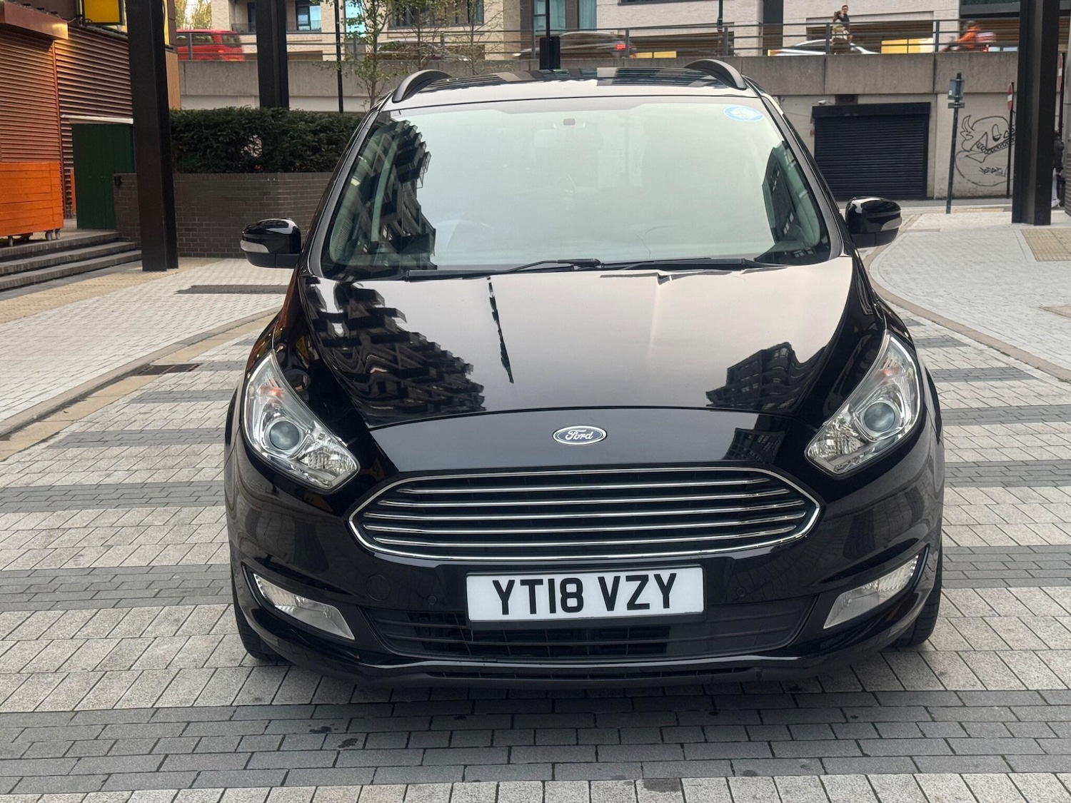 Used Ford Galaxy 2018 for sale - 76522458: Photo 2