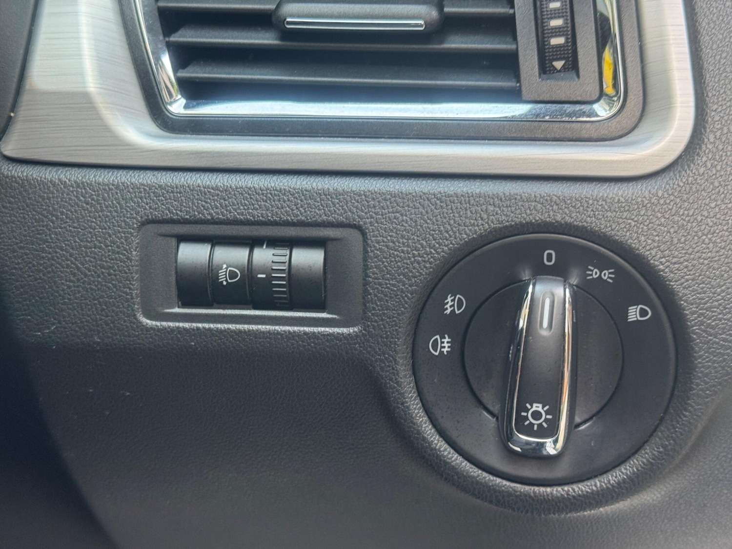 Used Skoda Rapid Spaceback 2014 for sale - 77229247: Photo 18