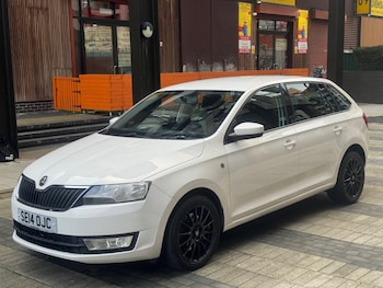 Used Skoda Rapid Spaceback 2014 for sale - 77229247: Photo