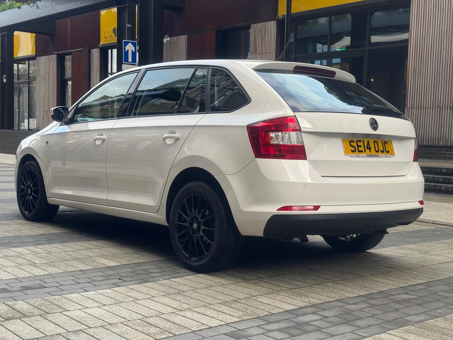 Used Skoda Rapid Spaceback 2014 for sale - 77229247: Photo 7