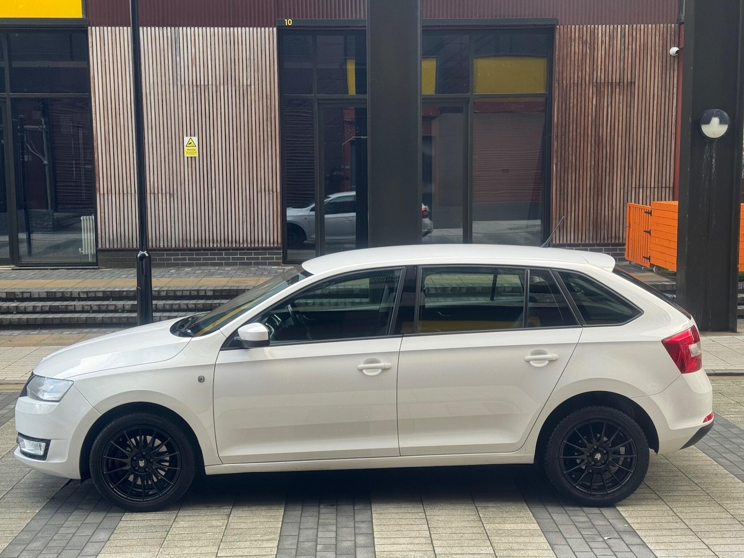 Used Skoda Rapid Spaceback 2014 for sale - 77229247: Photo 8