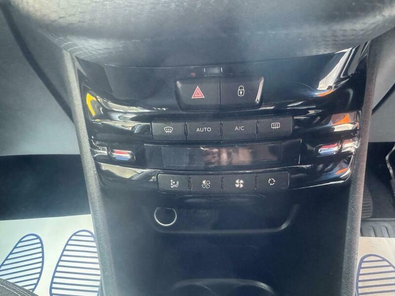 Used Peugeot 208 2019 for sale - 77978225: Photo 36