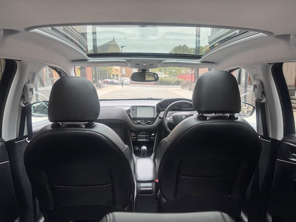 Used Peugeot 208 2015 for sale - 76325904: Photo 29
