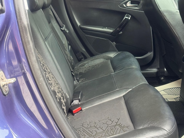 Used Peugeot 208 2015 for sale - 76325904: Photo 30