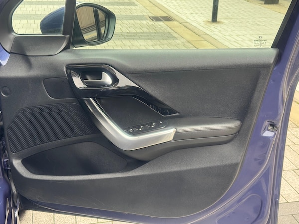 Used Peugeot 208 2015 for sale - 76325904: Photo 32