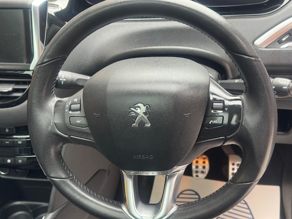 Used Peugeot 208 2015 for sale - 76325904: Photo 36