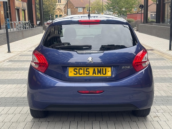 Used Peugeot 208 2015 for sale - 76325904: Photo 5