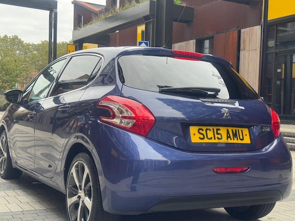 Used Peugeot 208 2015 for sale - 76325904: Photo 8