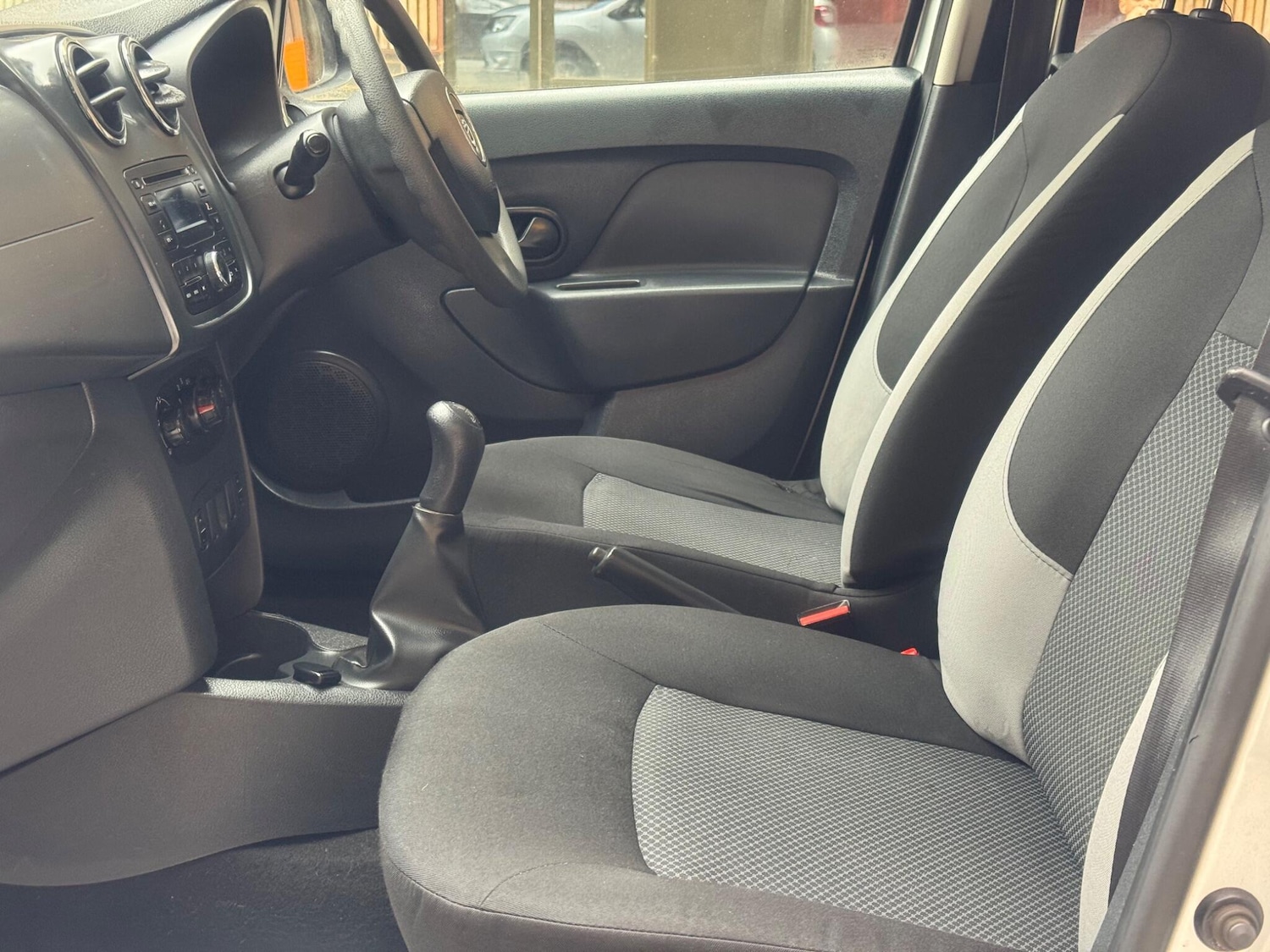 Used Dacia Sandero 2016 for sale - 76153090: Photo 18