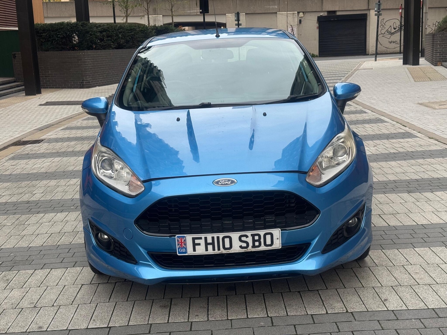 Used Ford Fiesta 2010 for sale - 76592209: Photo 2