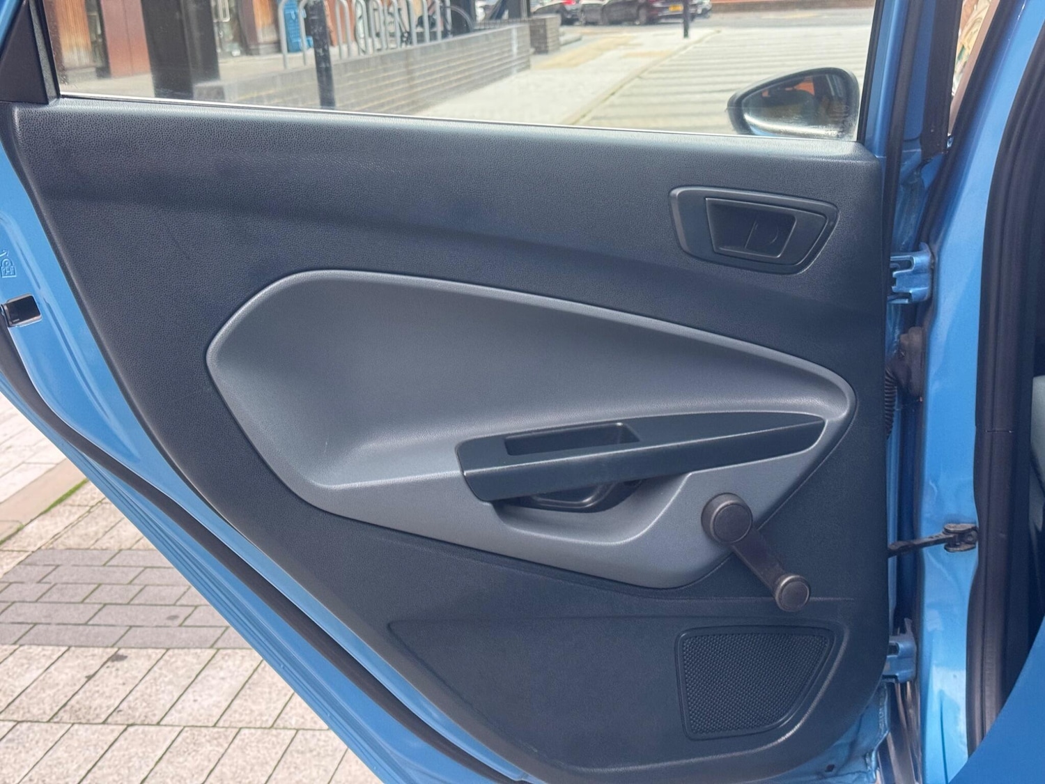 Used Ford Fiesta 2010 for sale - 76592209: Photo 22