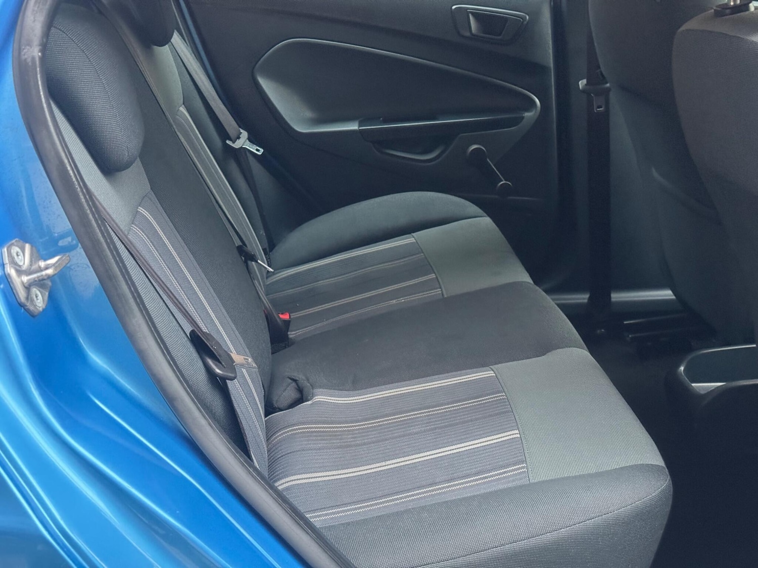 Used Ford Fiesta 2010 for sale - 76592209: Photo 26