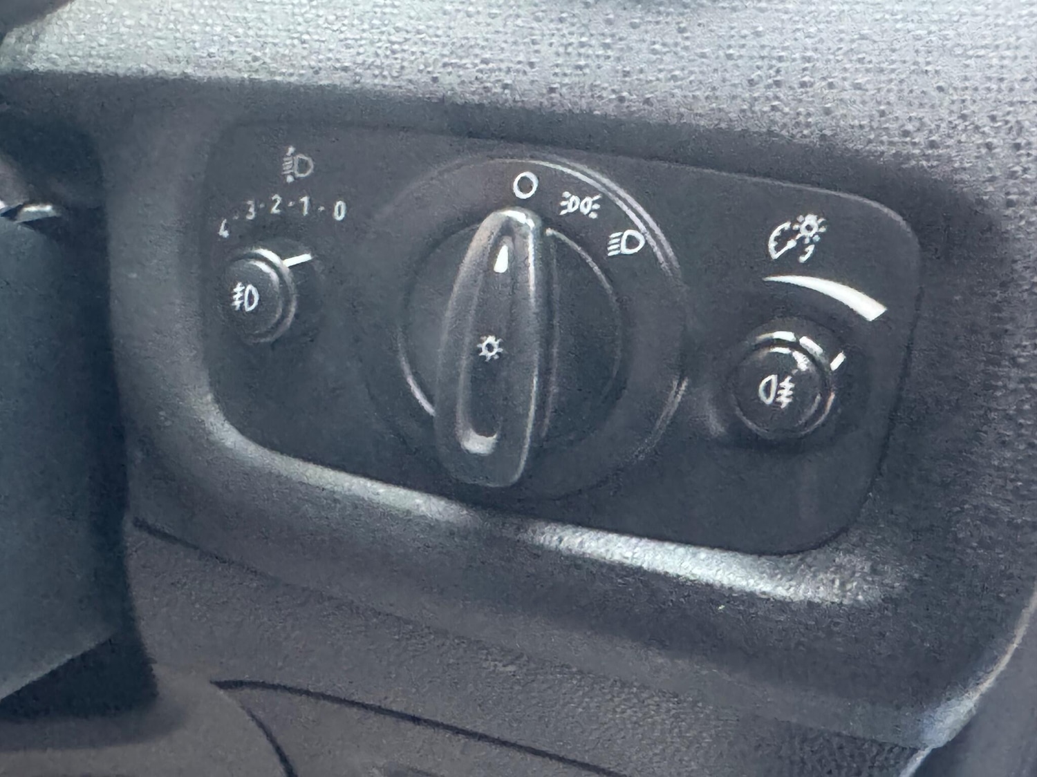 Used Ford Fiesta 2010 for sale - 76592209: Photo 29