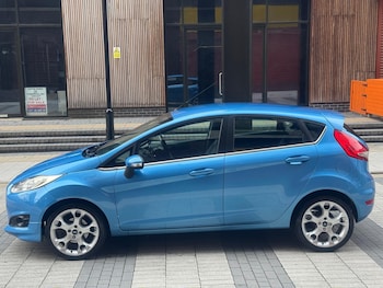 Used Ford Fiesta 2010 for sale - 76592209: Photo