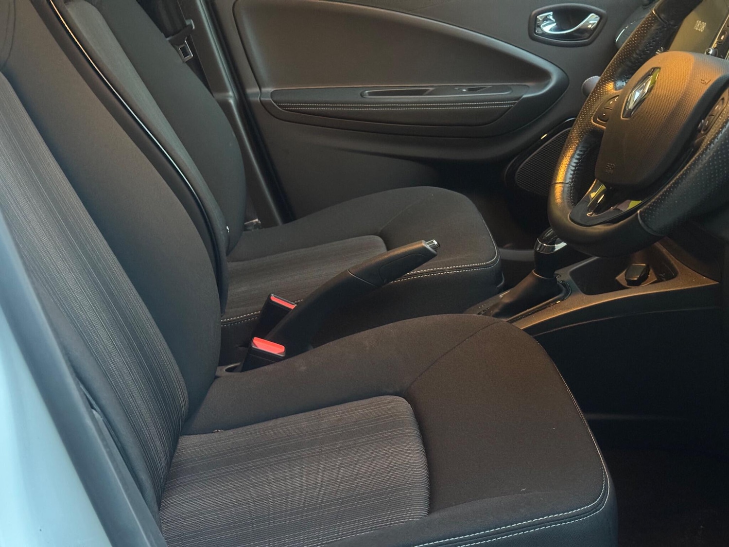 Used Renault Zoe for sale - 77957335: Photo 11