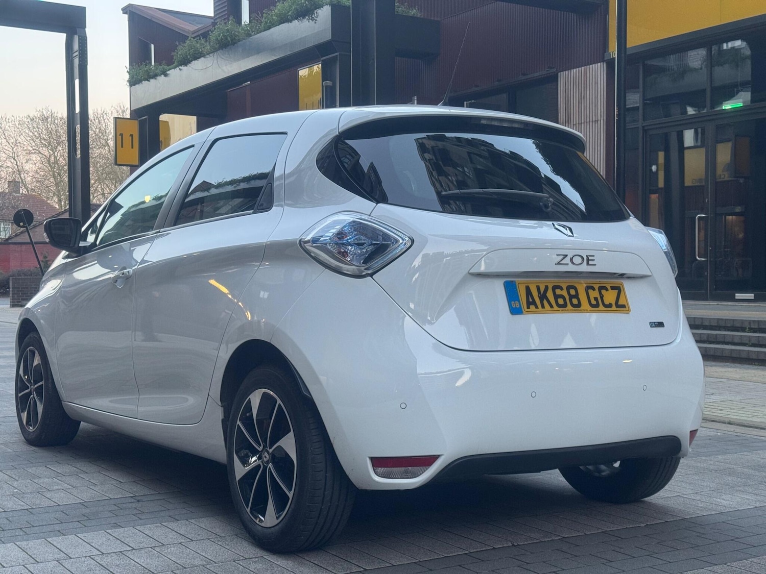 Used Renault Zoe for sale - 77957335: Photo 5