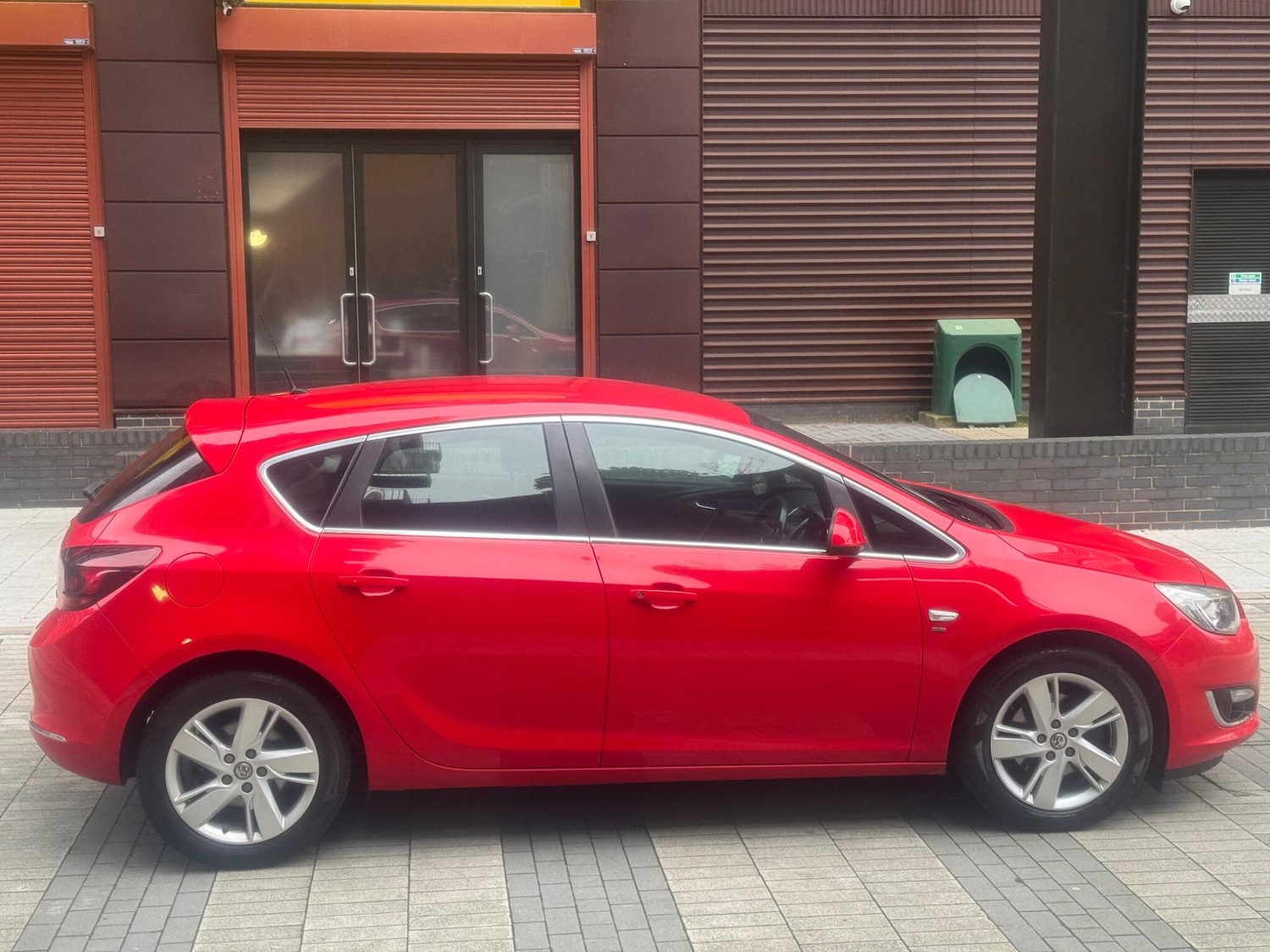 Used Vauxhall Astra 2015 for sale - 77040874: Photo 10