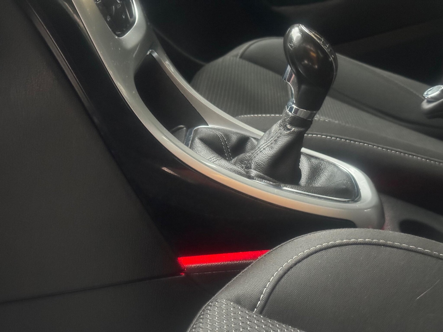 Used Vauxhall Astra 2015 for sale - 77040874: Photo 13