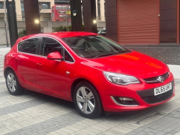 2015 (65) - 1.6 CDTi 16V ecoFLEX 136 SRi 5dr