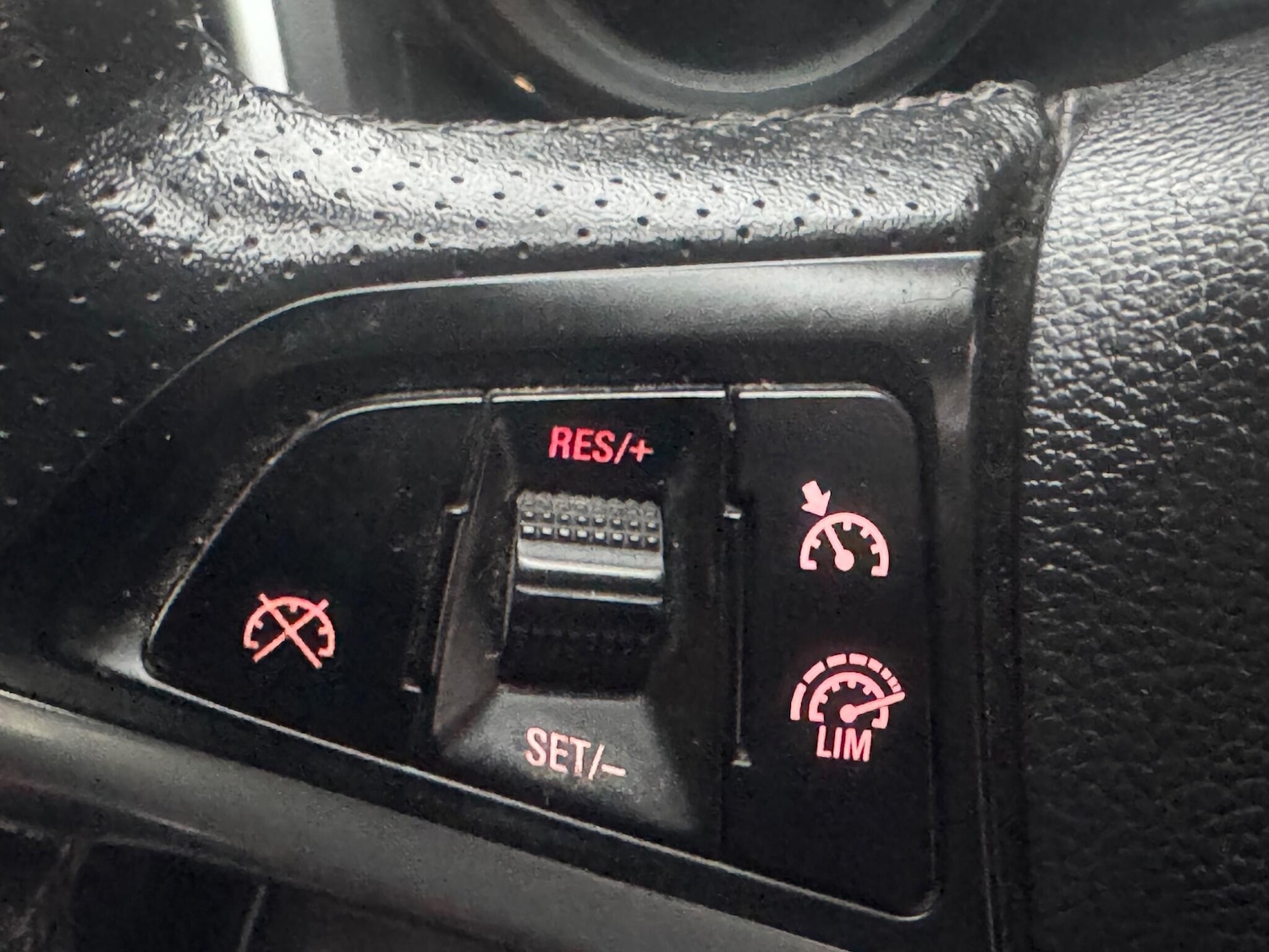 Used Vauxhall Astra 2015 for sale - 77040874: Photo 20