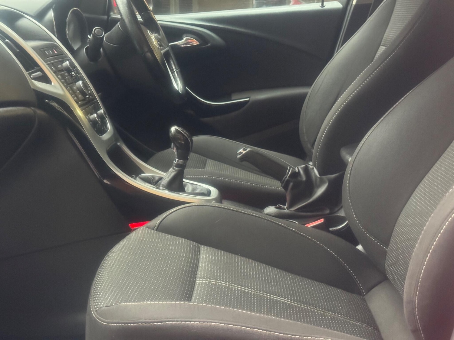 Used Vauxhall Astra 2015 for sale - 77040874: Photo 36