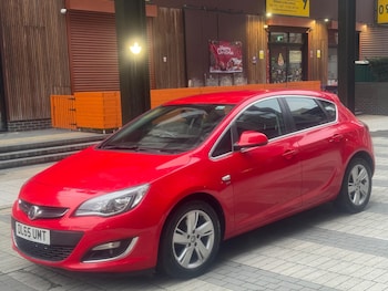 Used Vauxhall Astra 2015 for sale - 77040874: Photo