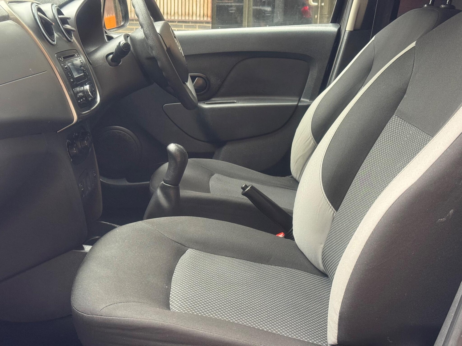 Used Dacia Logan MCV 2015 for sale - 76942713: Photo 32