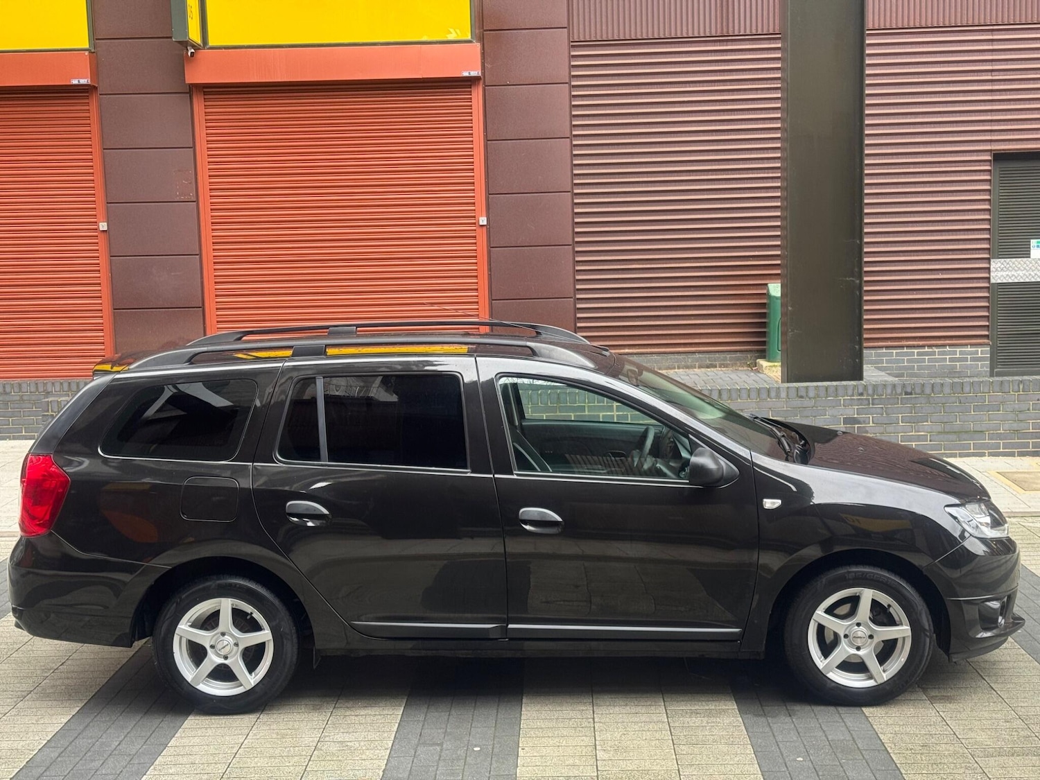 Used Dacia Logan MCV 2015 for sale - 76942713: Photo 8