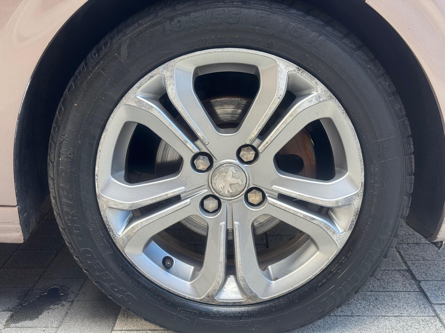 Used Peugeot 208 2013 for sale - 76498452: Photo 11