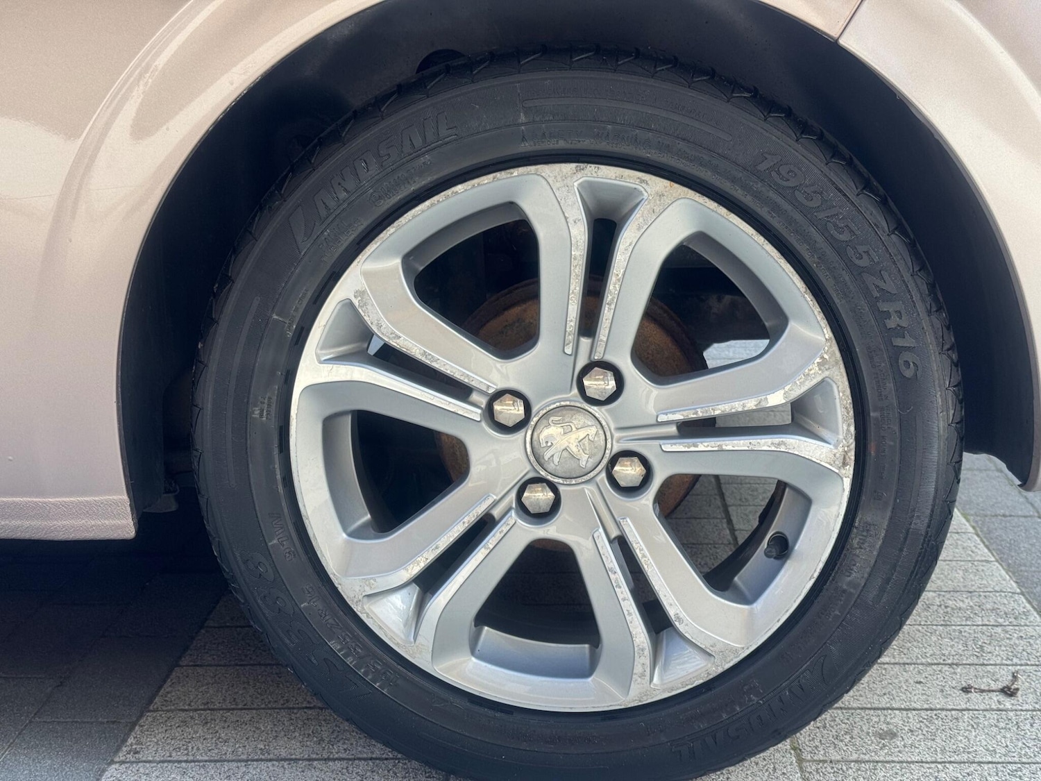 Used Peugeot 208 2013 for sale - 76498452: Photo 17