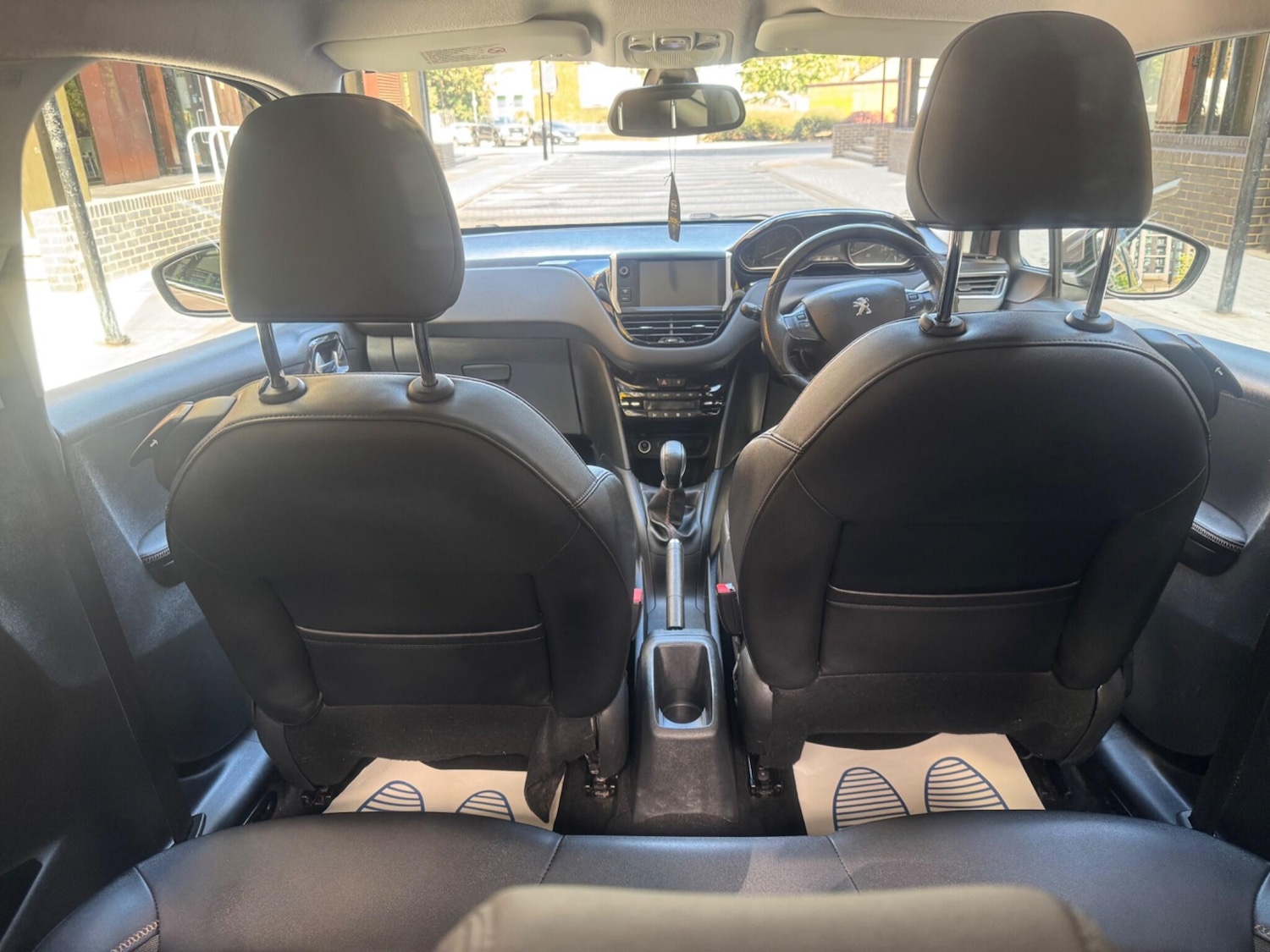 Used Peugeot 208 2013 for sale - 76498452: Photo 26