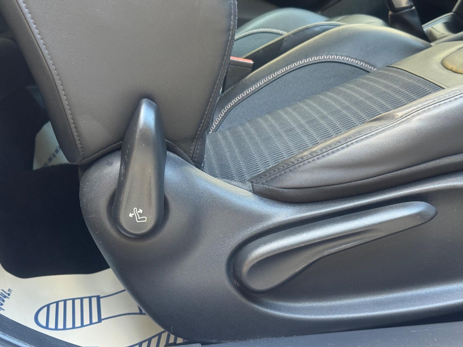 Used Peugeot 208 2013 for sale - 76498452: Photo 30