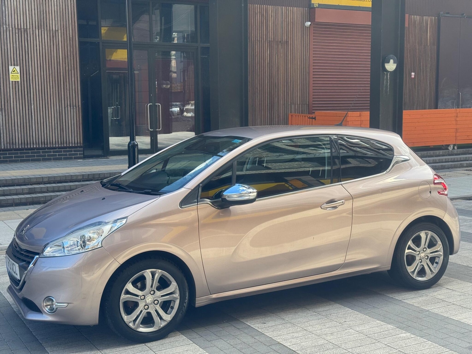 Used Peugeot 208 2013 for sale - 76498452: Photo 4