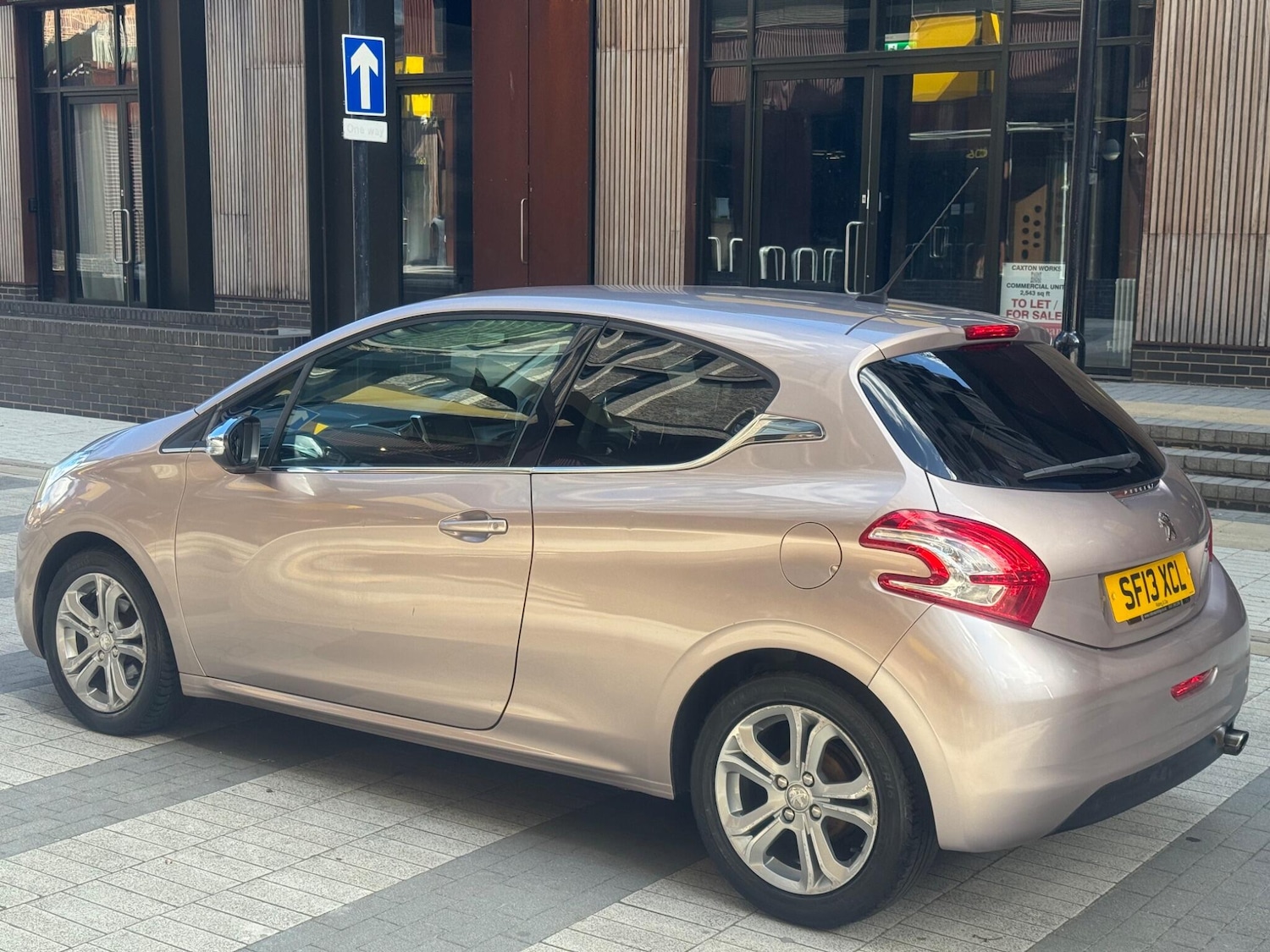 Used Peugeot 208 2013 for sale - 76498452: Photo 5