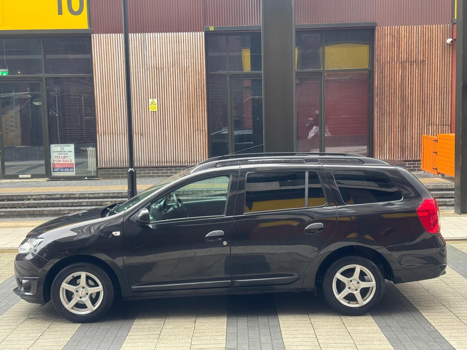 Used Dacia Logan MCV 2015 for sale - 76667141: Photo 6