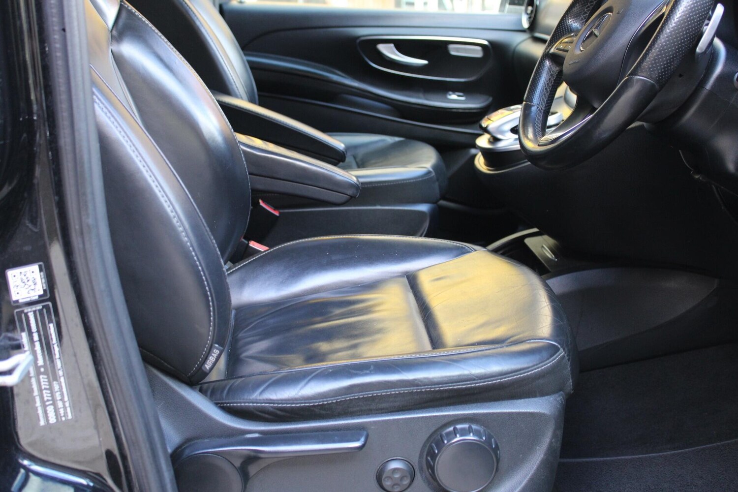 Used Mercedes-Benz V-Class for sale - 78220330: Photo 15