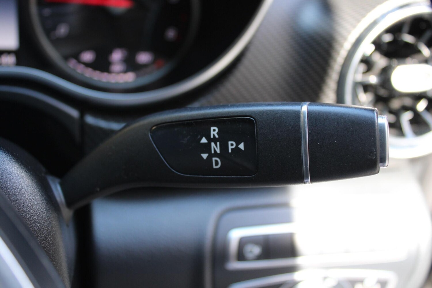 Used Mercedes-Benz V-Class for sale - 78220330: Photo 32