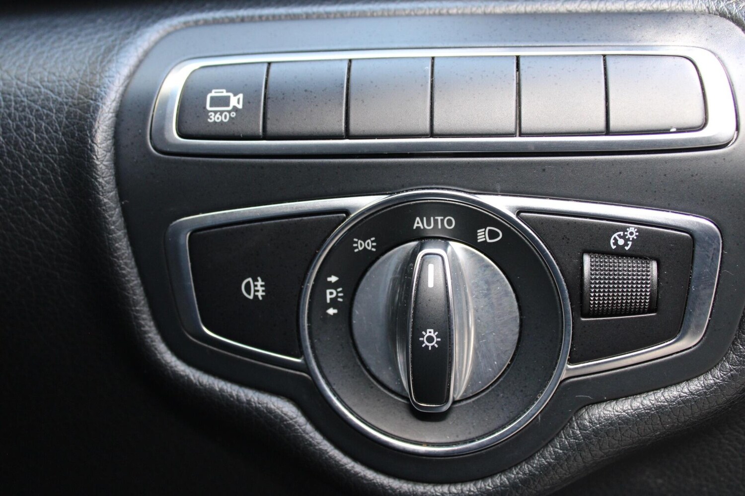 Used Mercedes-Benz V-Class for sale - 78220330: Photo 37