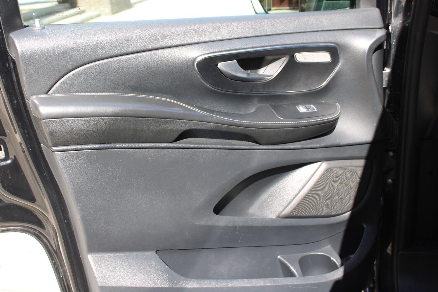 Used Mercedes-Benz V-Class for sale - 78220330: Photo 42