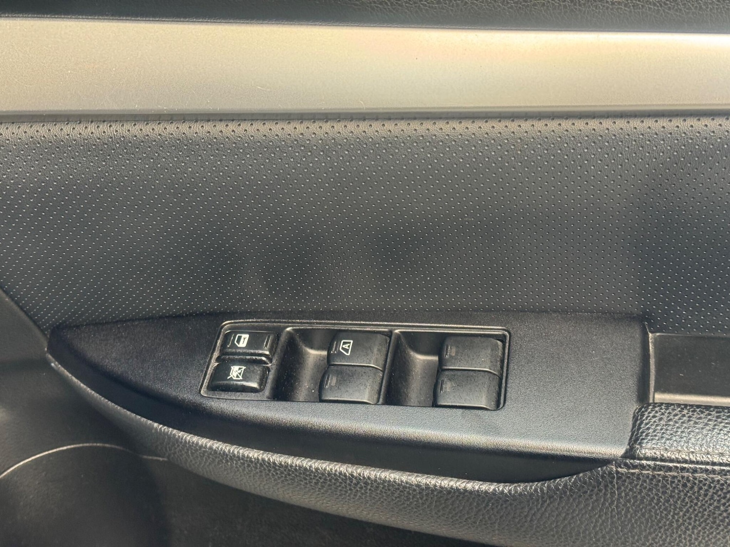 Used Subaru Outback 2010 for sale - 76671712: Photo 15