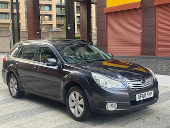 2010 (60) - 2.5i SE NavPlus Outback 5dr Lineartronic