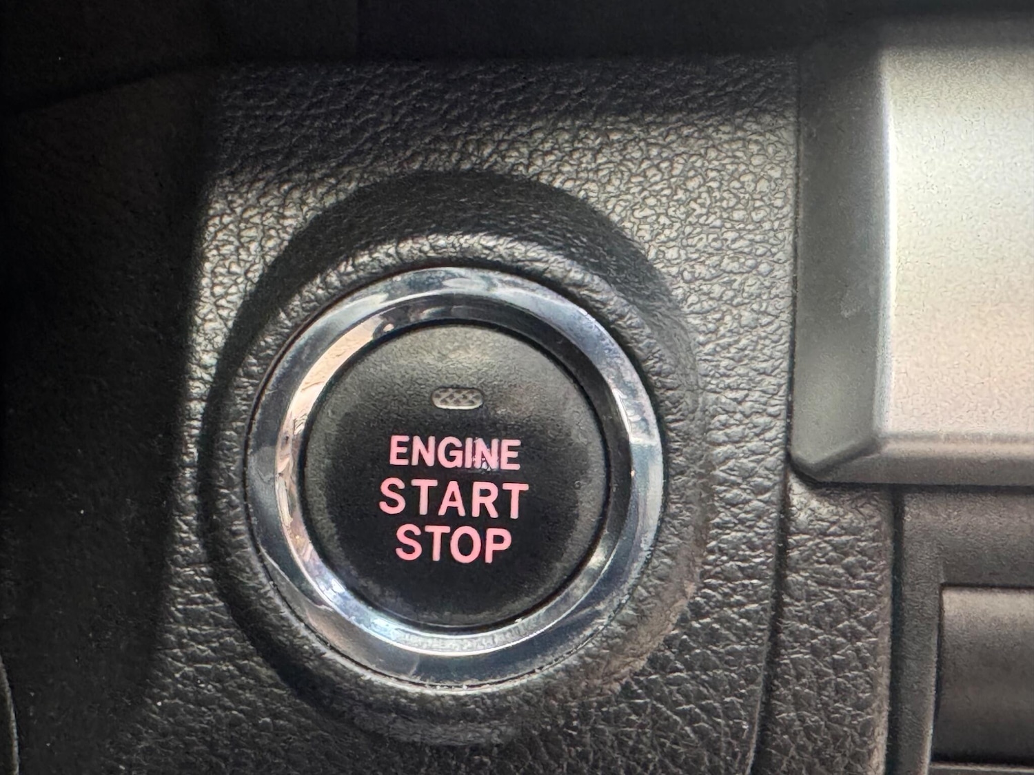 Used Subaru Outback 2010 for sale - 76671712: Photo 42